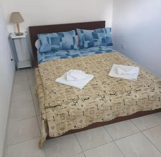 Pres Des Plages En Plein Centre Apartment